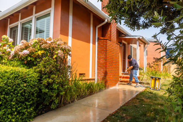 Best Garage Pressure Washing  in Crooked Lake Park, FL